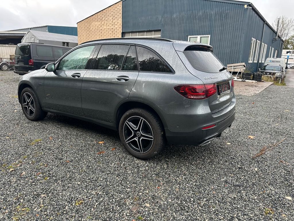 Mercedes-Benz GLC 300 2022