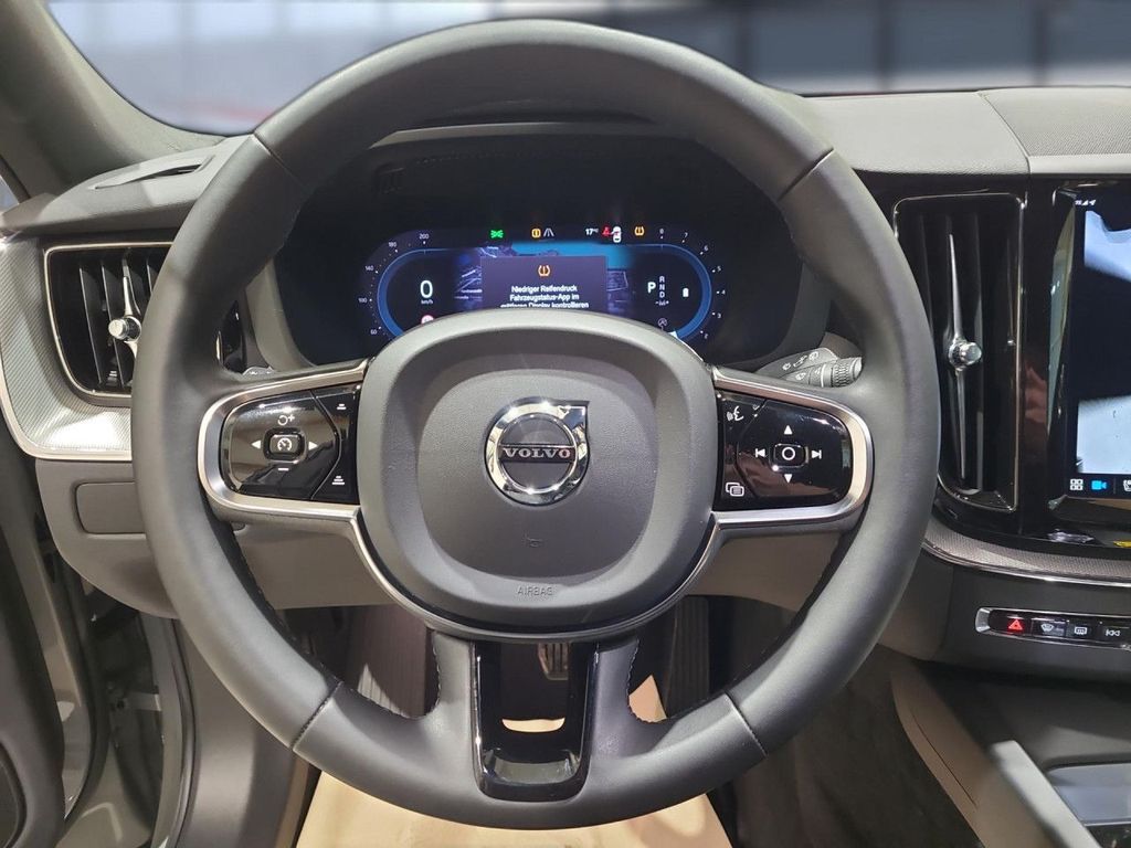Volvo XC60 2023