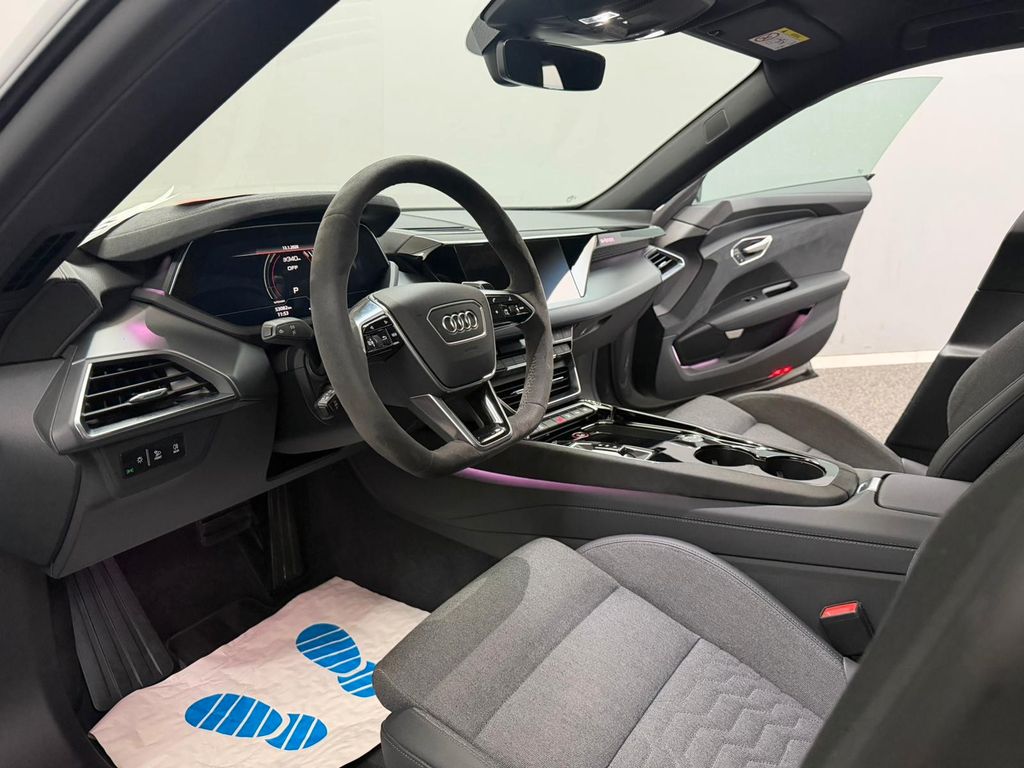 Audi e-tron GT 2024