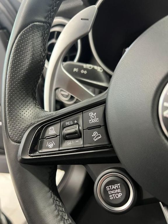 Alfa Romeo Stelvio 2022