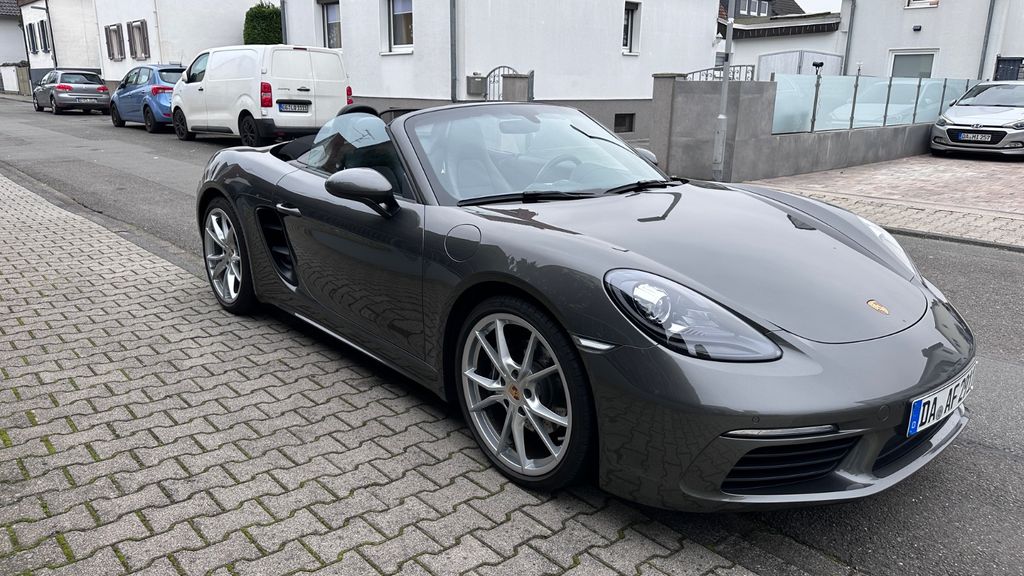 Porsche Boxster 2023