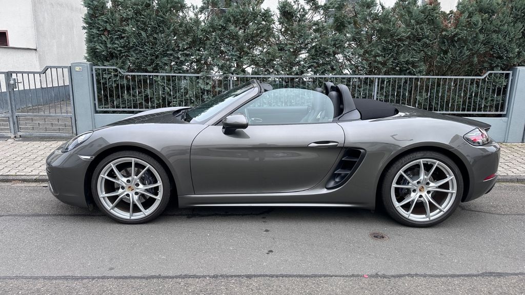 Porsche Boxster 2023