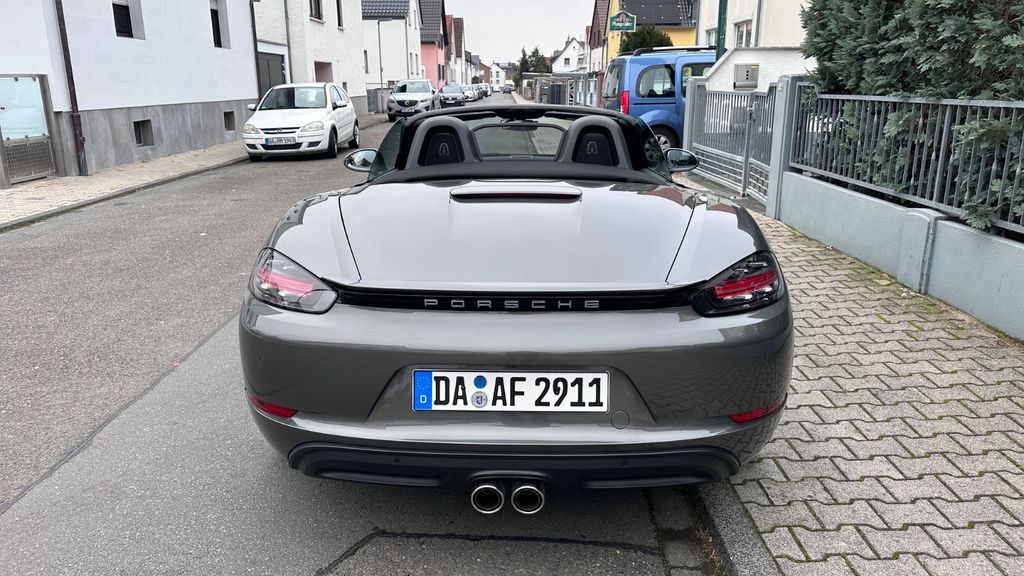 Porsche Boxster 2023