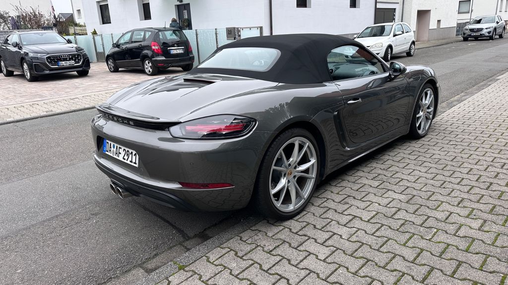 Porsche Boxster 2023