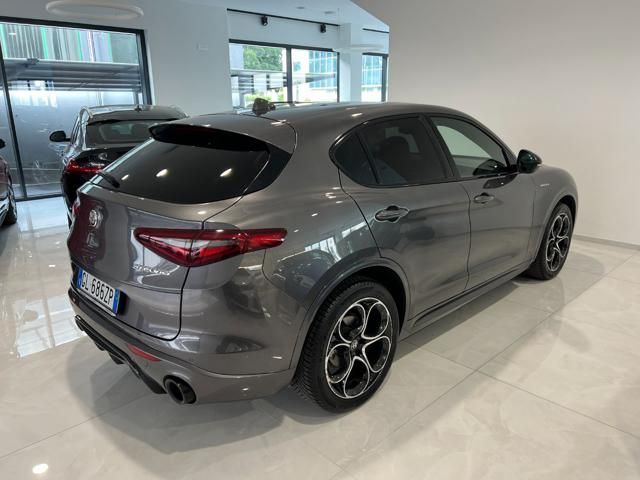 Alfa Romeo Stelvio 2022