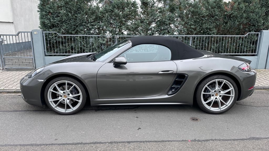 Porsche Boxster 2023