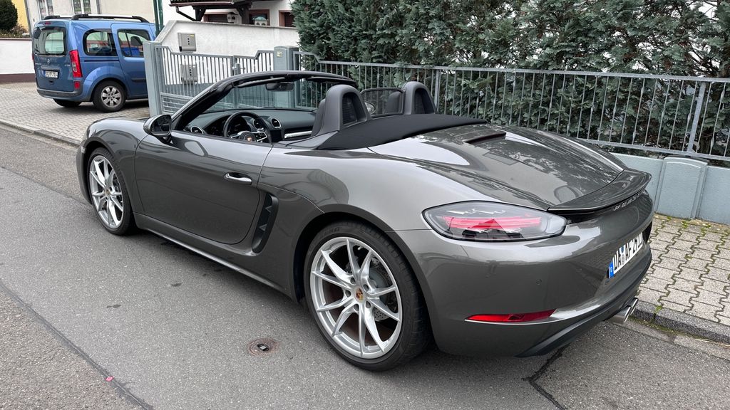 Porsche Boxster 2023