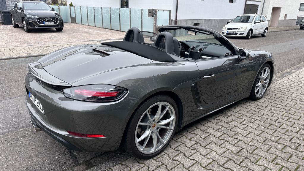 Porsche Boxster 2023