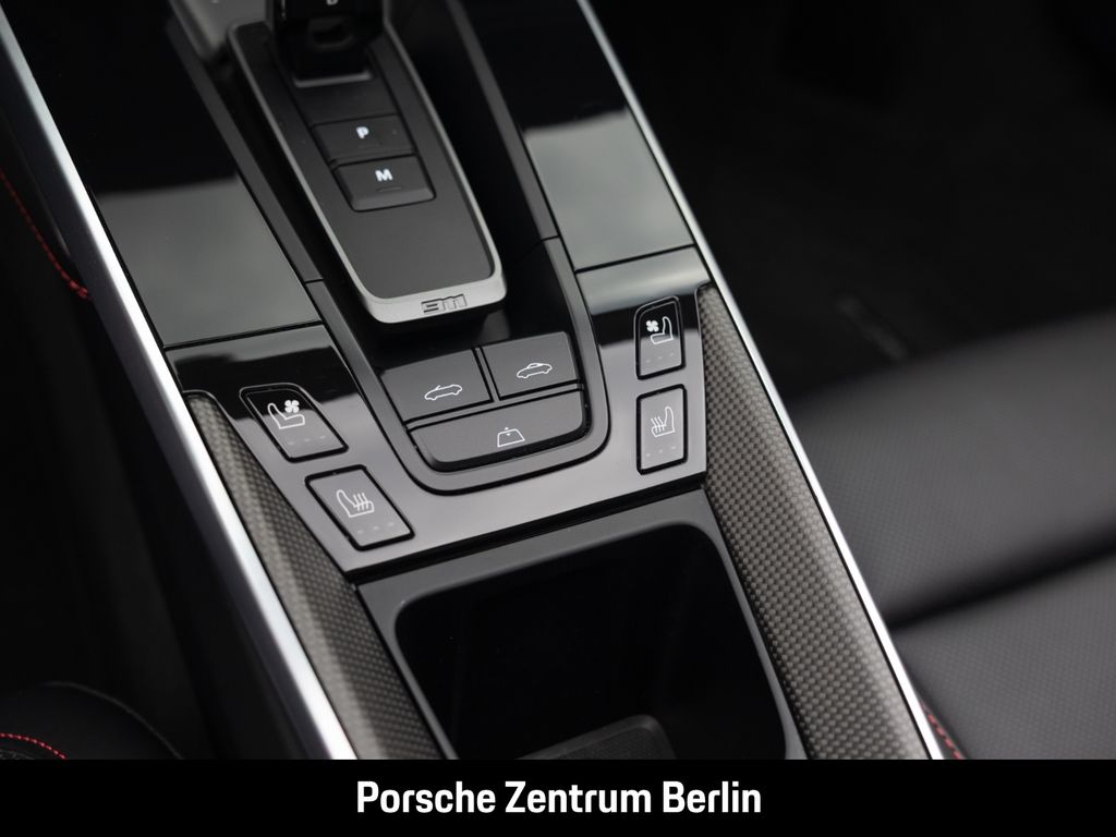 Porsche 992 2023
