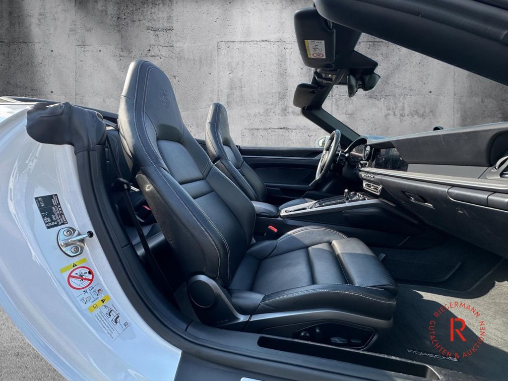 Porsche 992 2021