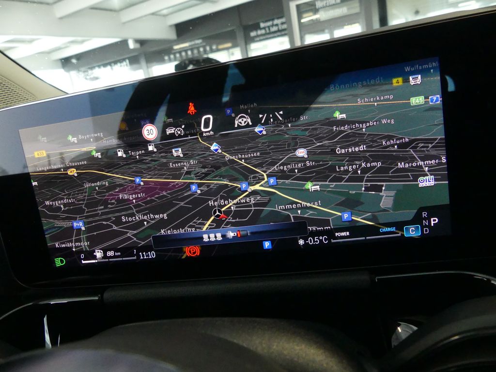 Mercedes-Benz GLA 200 2024