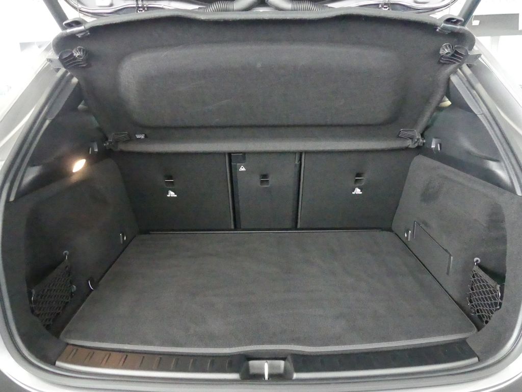 Mercedes-Benz GLA 200 2024