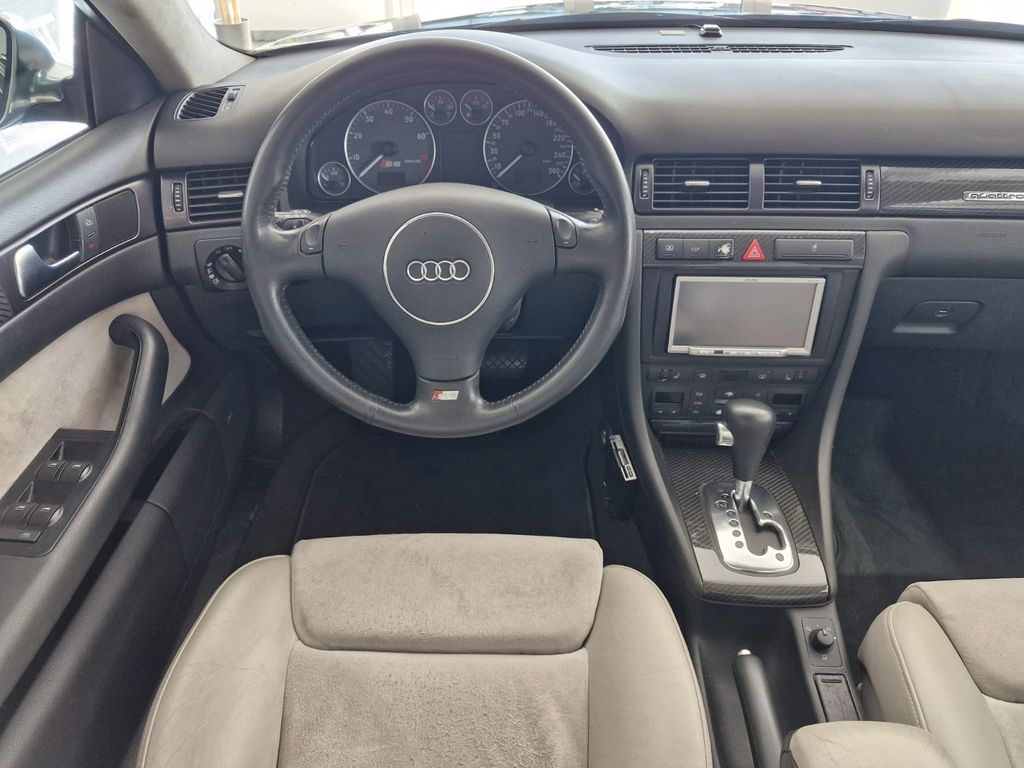 Audi S6 2003