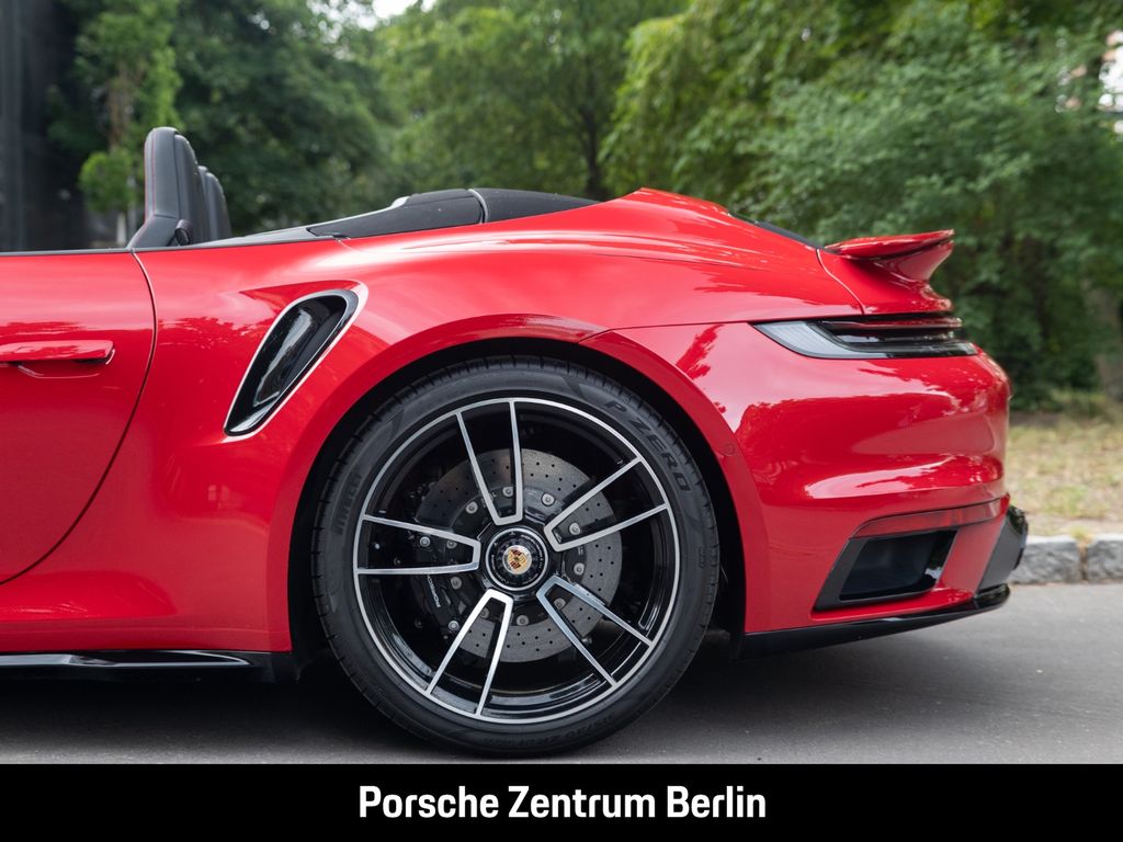 Porsche 992 2023