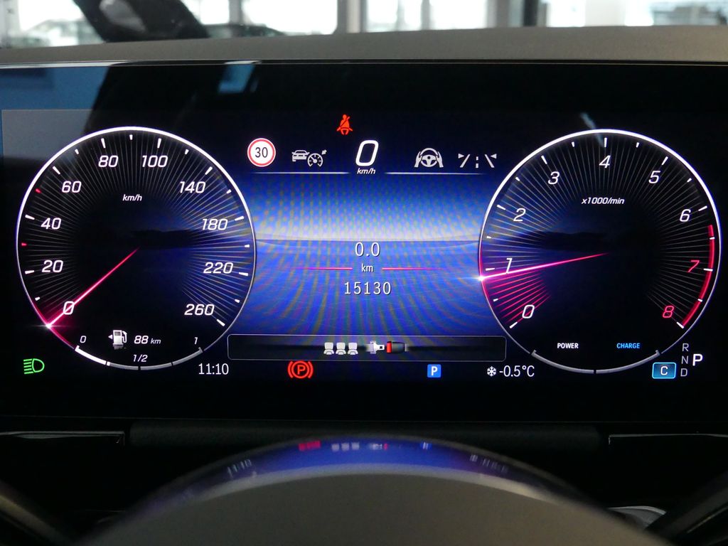 Mercedes-Benz GLA 200 2024