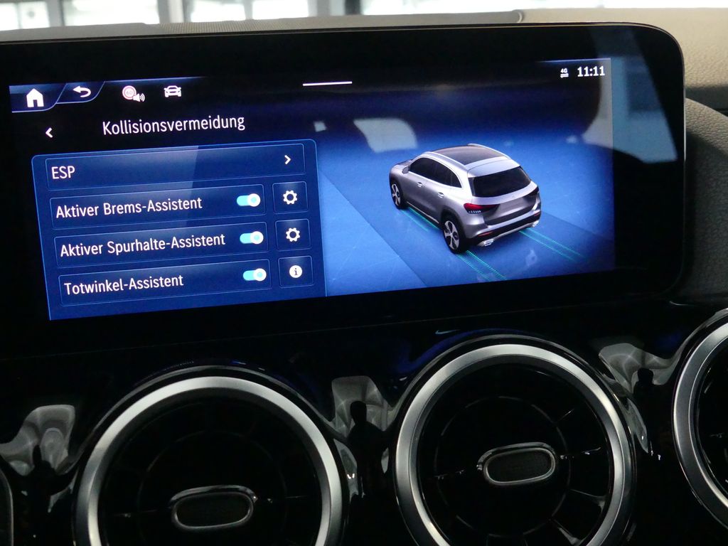 Mercedes-Benz GLA 200 2024