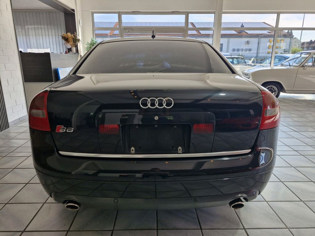 Audi S6 2003