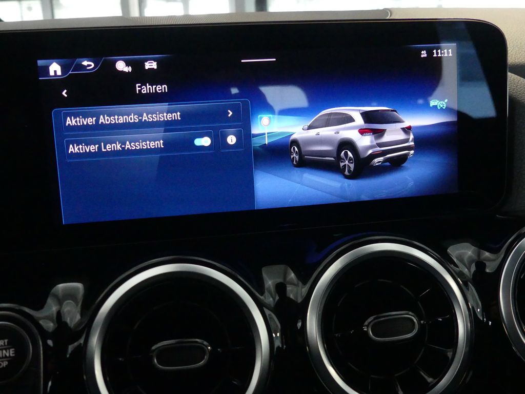 Mercedes-Benz GLA 200 2024