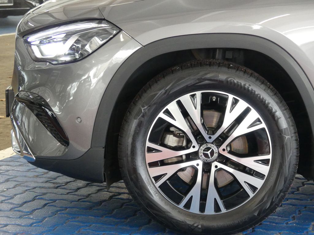 Mercedes-Benz GLA 200 2024