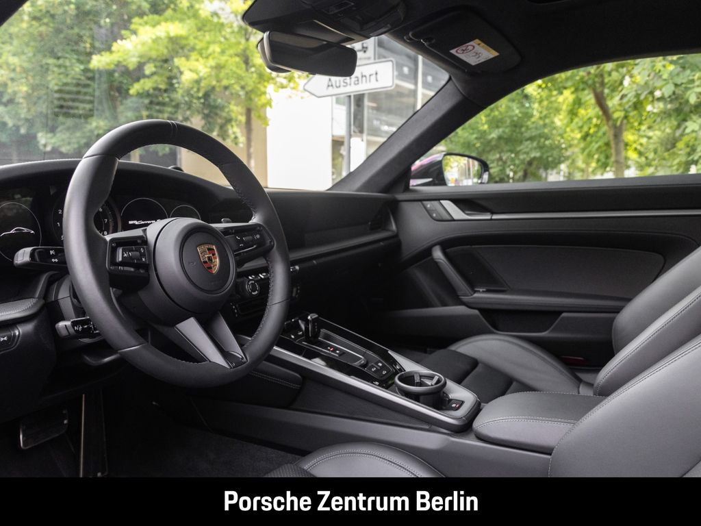 Porsche 992 2023