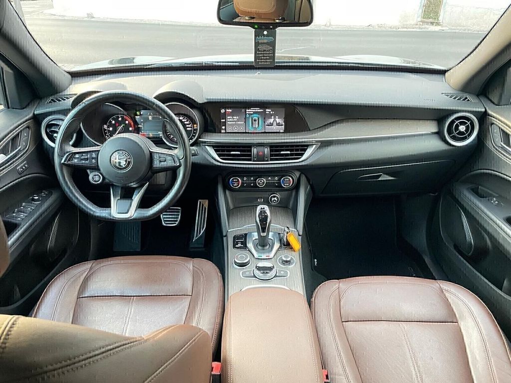 Alfa Romeo Stelvio 2022