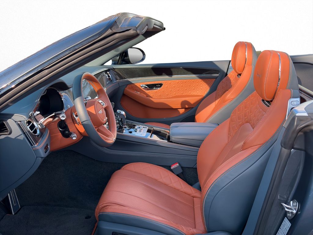 Bentley Continental GTC 2021