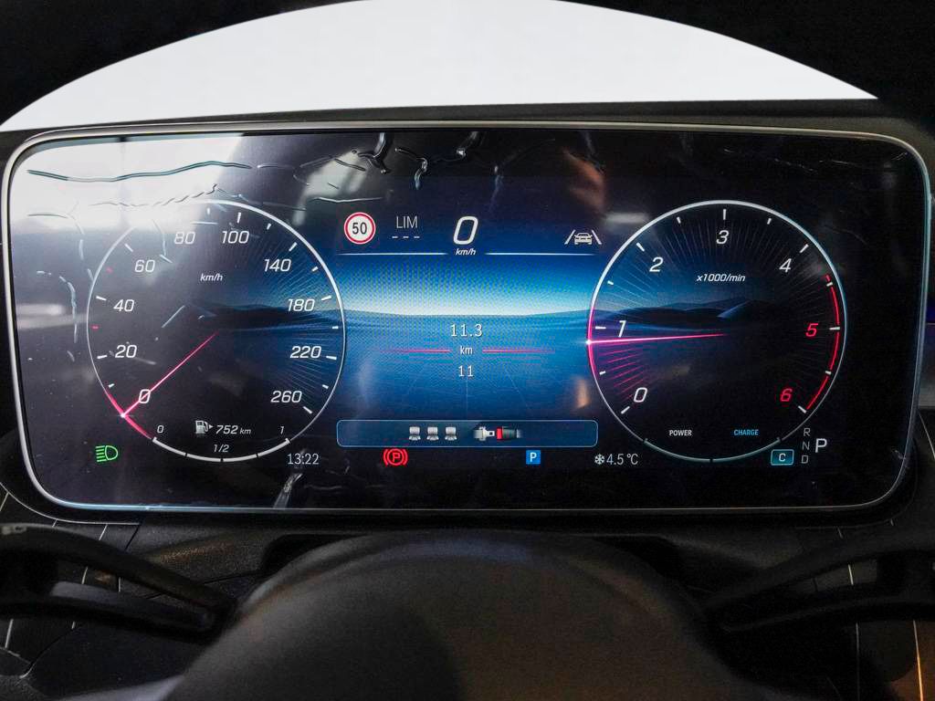 Mercedes-Benz C 220 2026