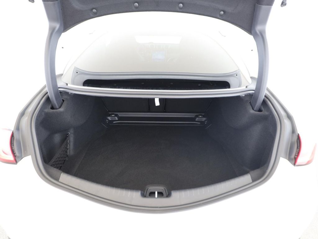 Mercedes-Benz CLE 200 2025