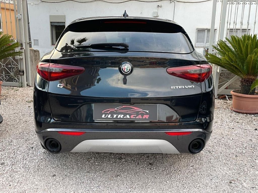 Alfa Romeo Stelvio 2022