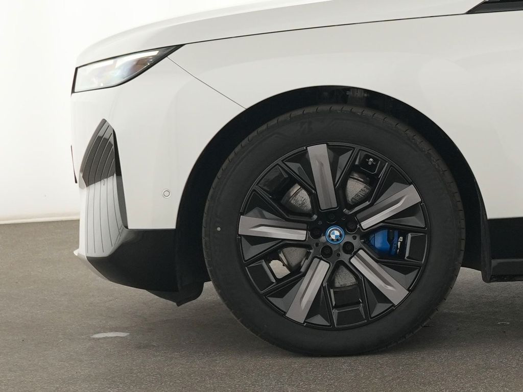 BMW iX 2023