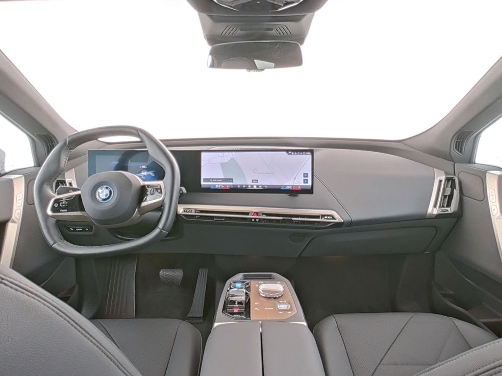 BMW iX 2023