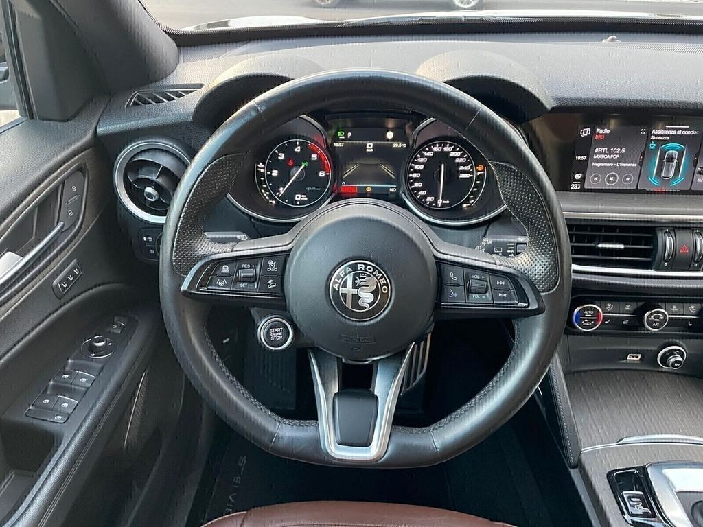 Alfa Romeo Stelvio 2022