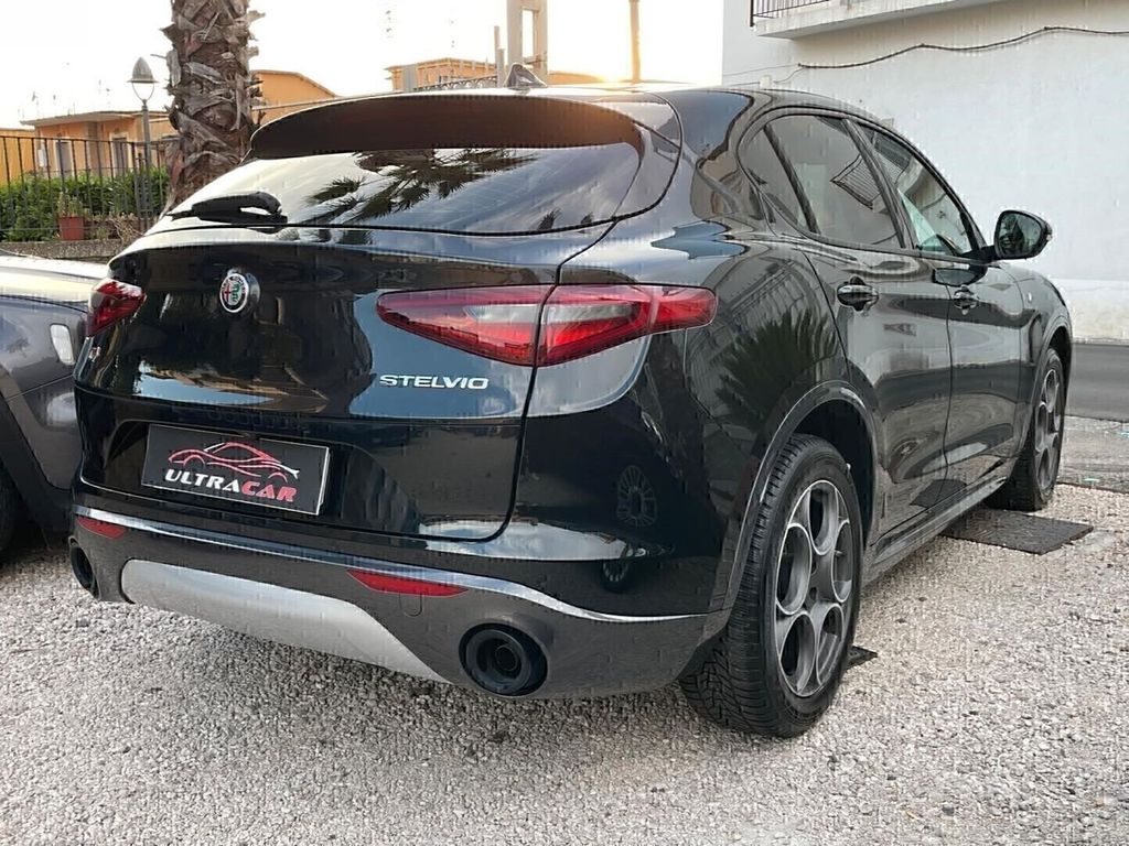 Alfa Romeo Stelvio 2022