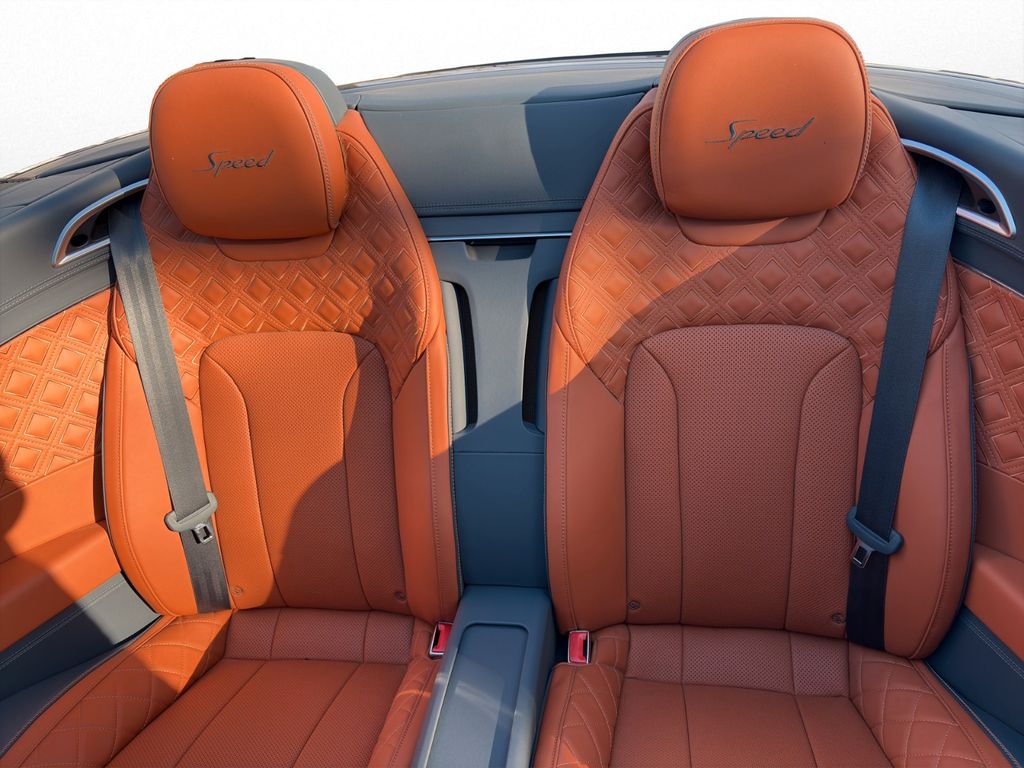 Bentley Continental GTC 2021