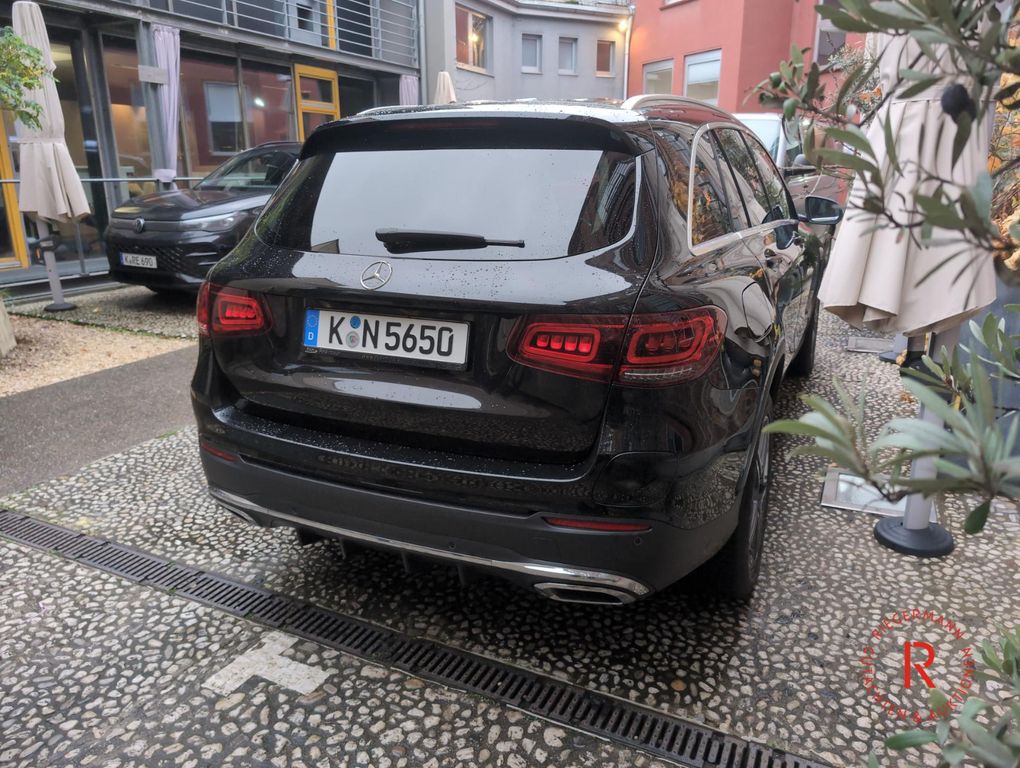 Mercedes-Benz GLC 300 2021