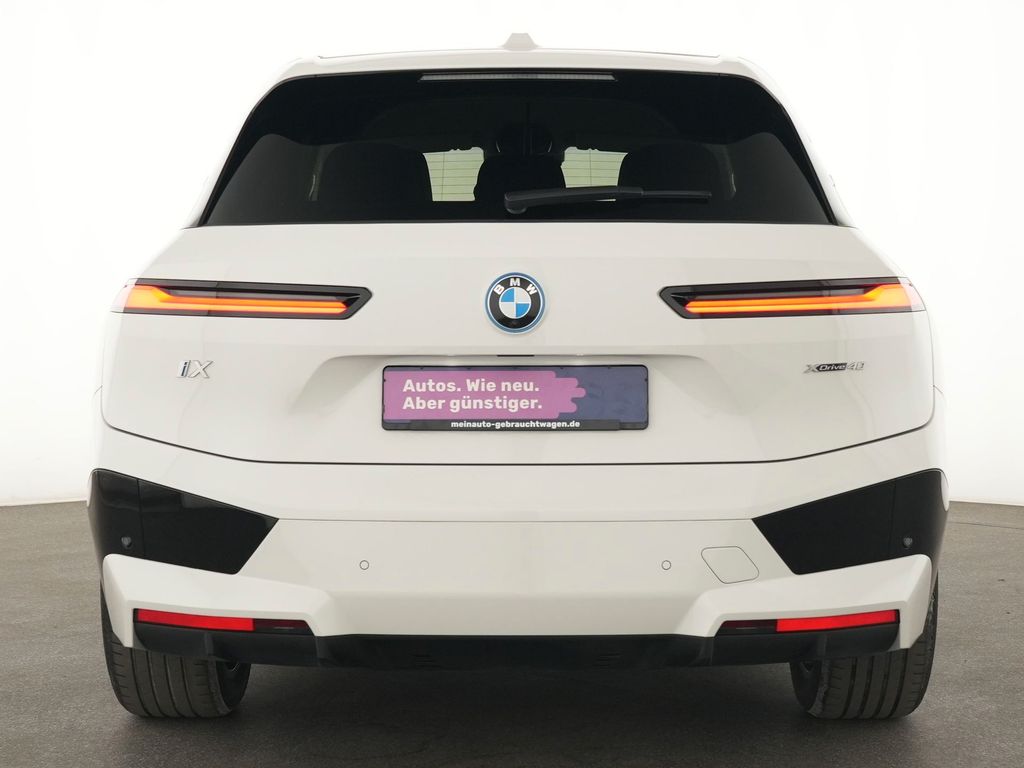 BMW iX 2023