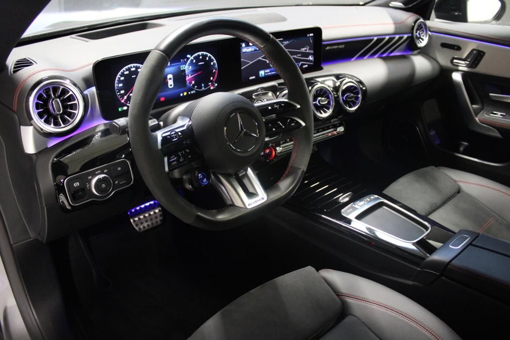 Mercedes-Benz CLA 45 AMG 2024