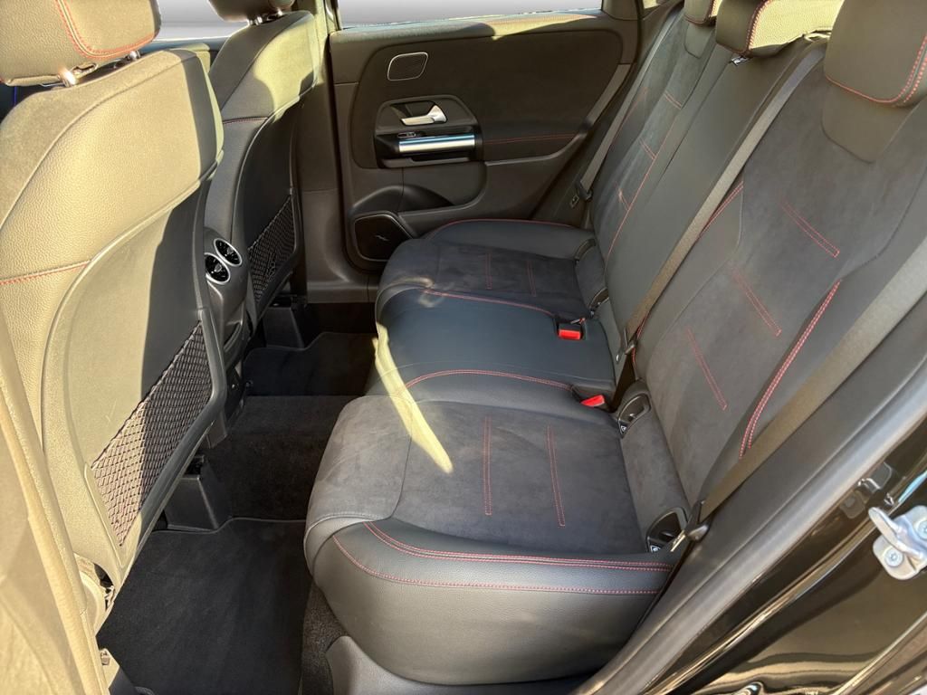 Mercedes-Benz B 250 2025