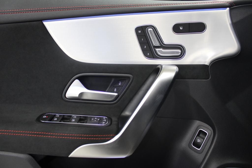 Mercedes-Benz CLA 45 AMG 2024