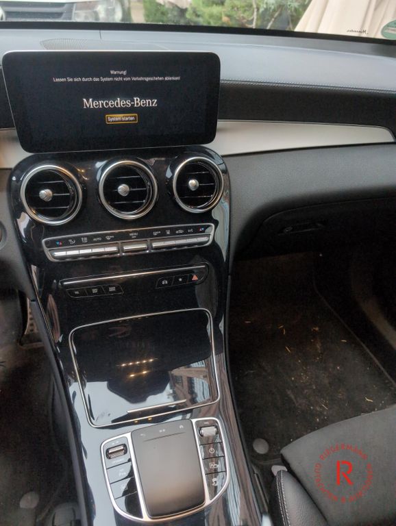 Mercedes-Benz GLC 300 2021