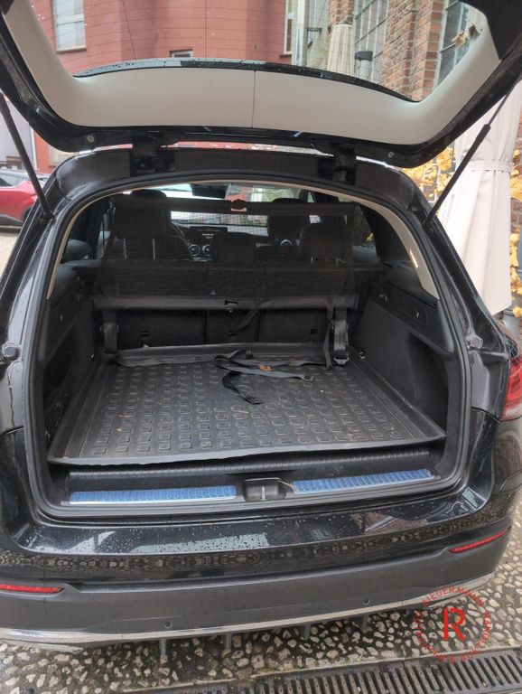 Mercedes-Benz GLC 300 2021