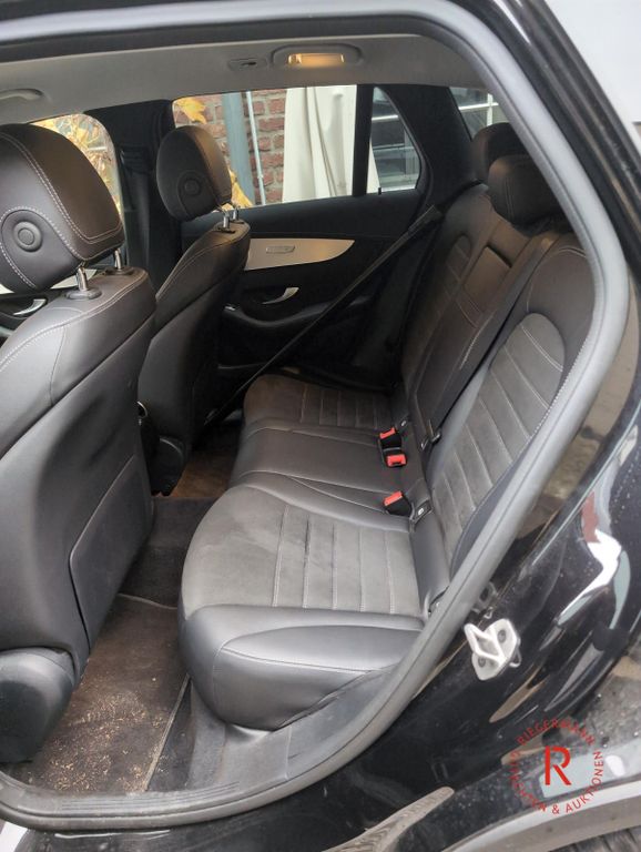 Mercedes-Benz GLC 300 2021