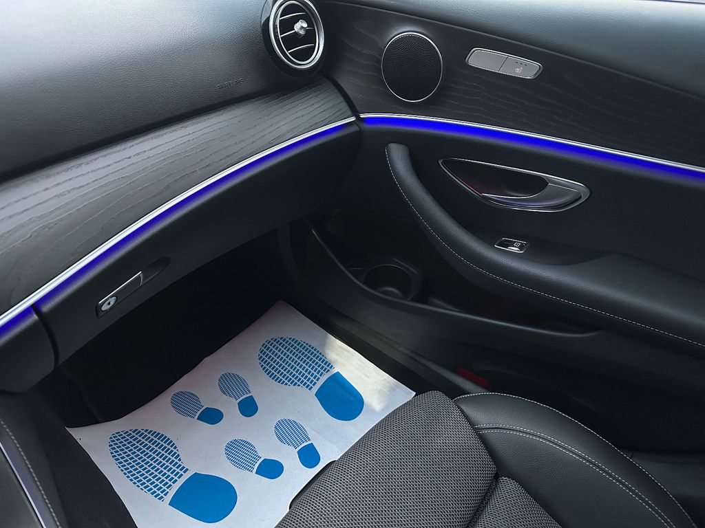 Mercedes-Benz E 220 2021