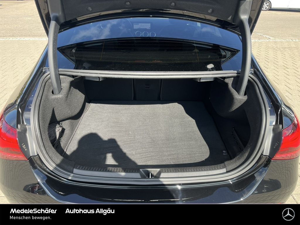 Mercedes-Benz A 220 2024