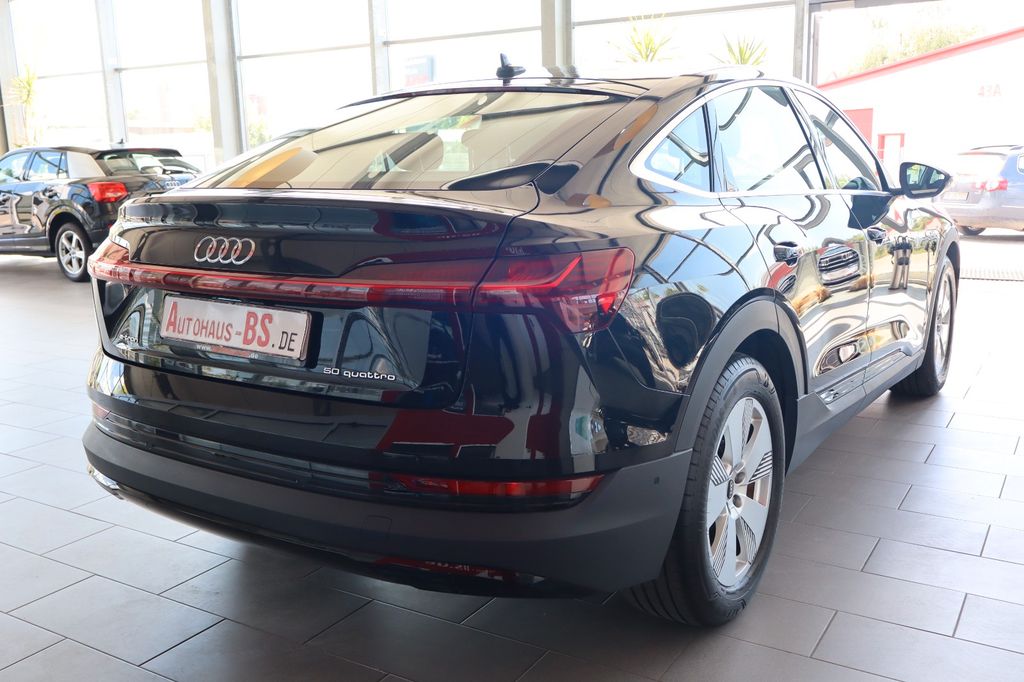 Audi e-tron 2022