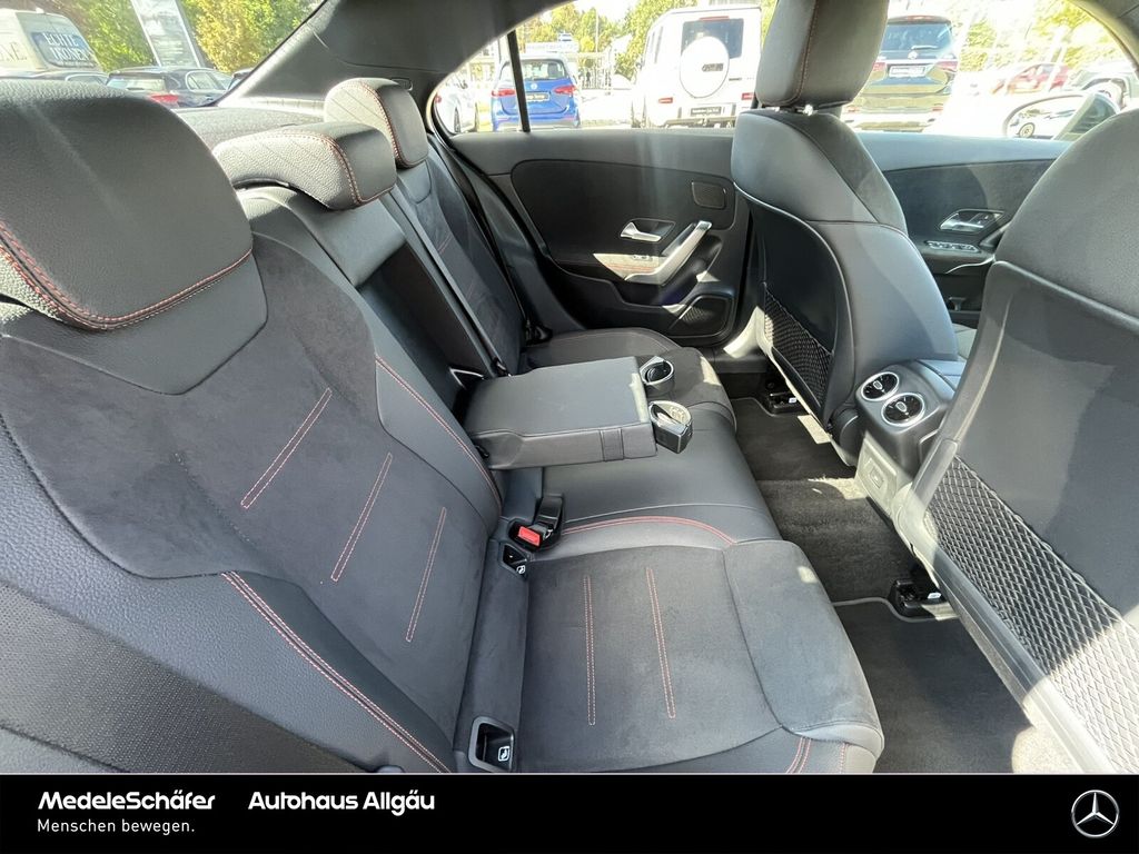 Mercedes-Benz A 220 2024