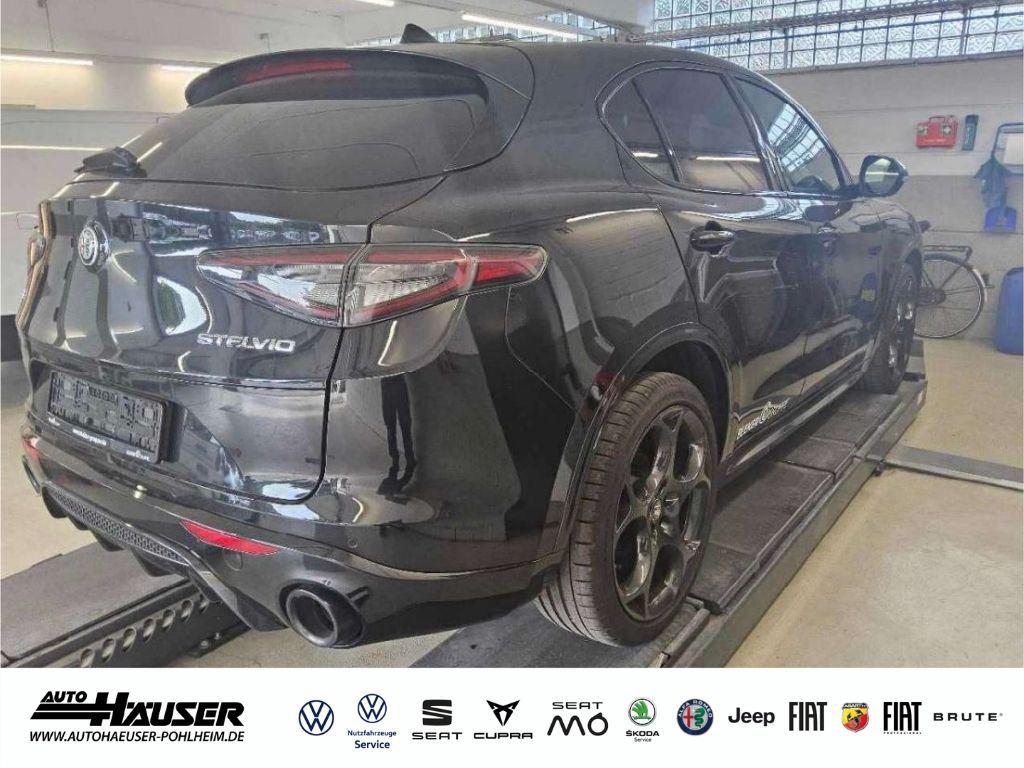 Alfa Romeo Stelvio 2023