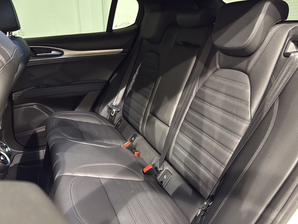 Alfa Romeo Stelvio 2024