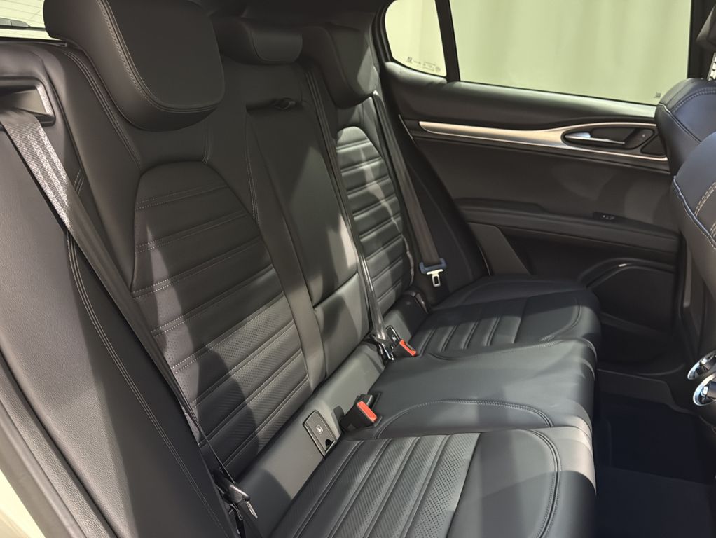 Alfa Romeo Stelvio 2024