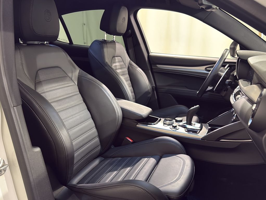 Alfa Romeo Stelvio 2024